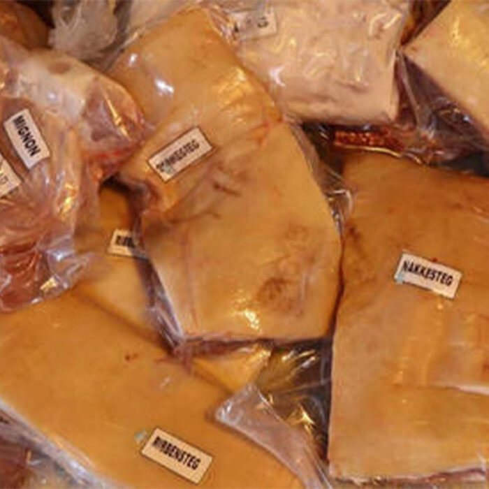 En halv gris minimum 35-40 kg | Udskåret og pakket med label | Lige klar til fryseren
